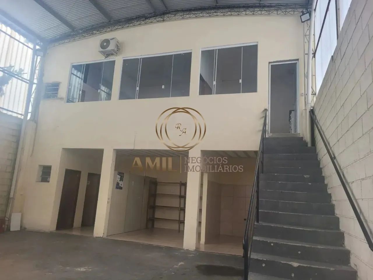 EJ- Galpão para aluguel possui 600 metros quadrados com 1 Sala, SJC - Foto 5