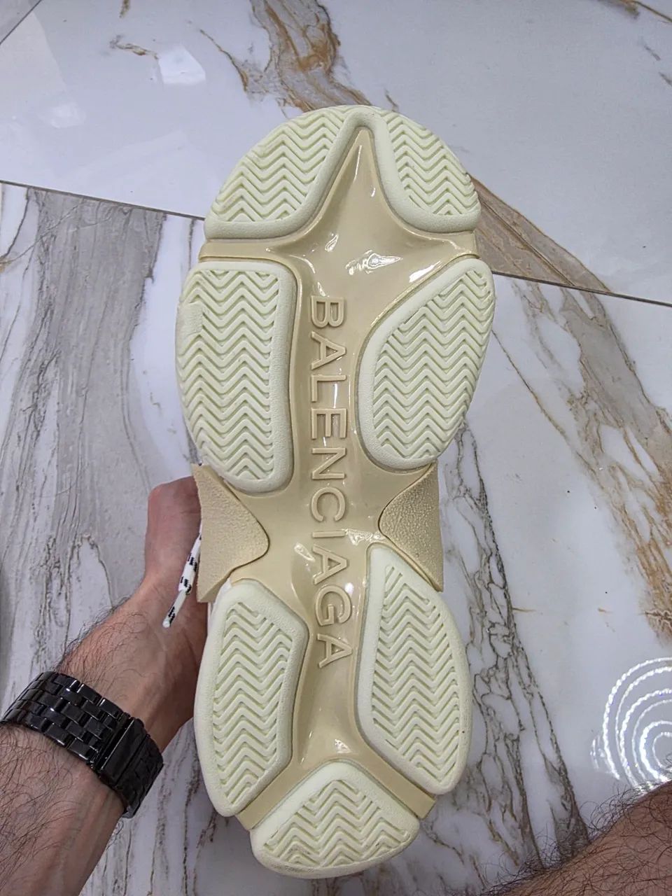 Tênis Balenciaga Triple S Branco - Foto 4