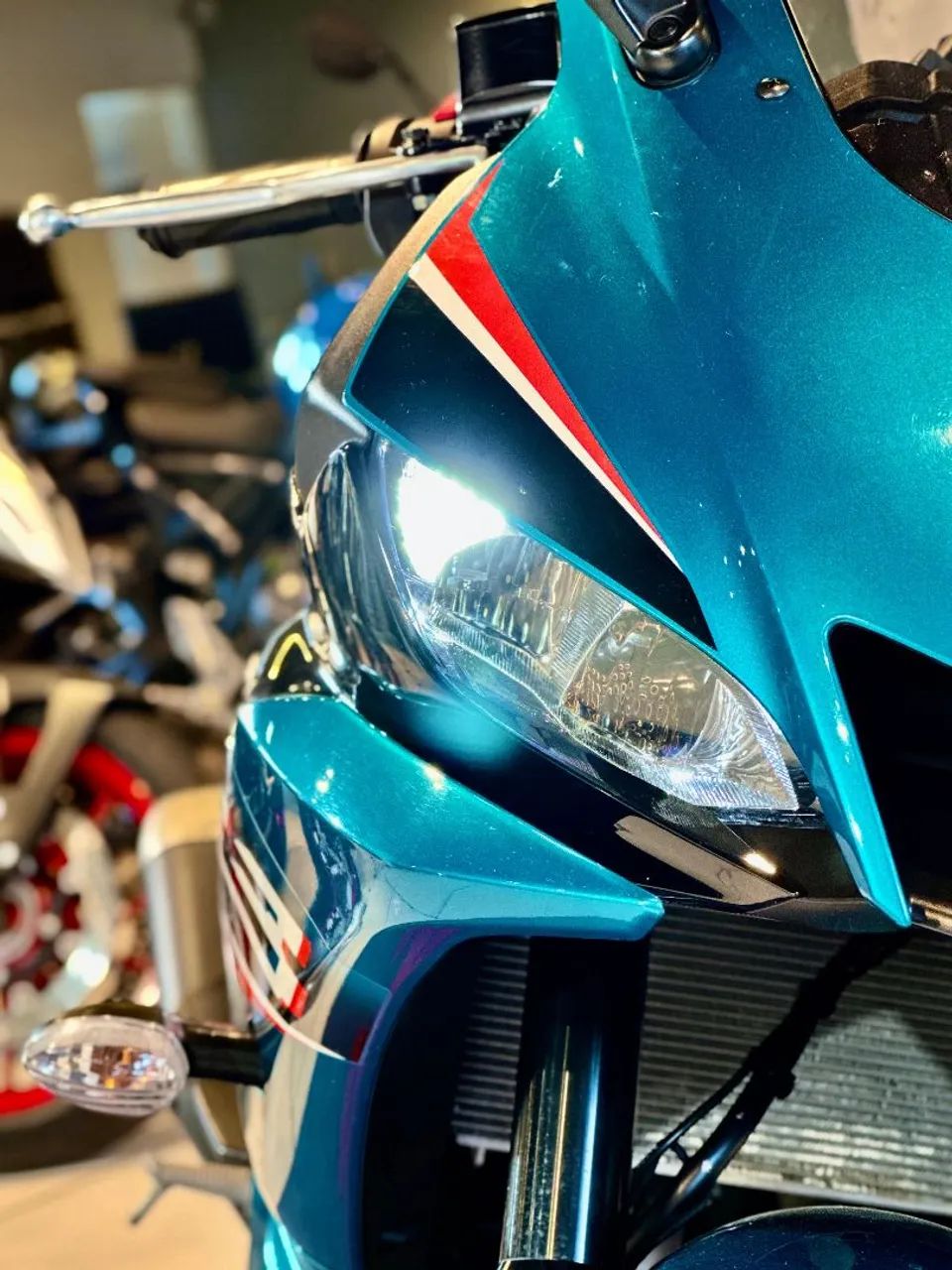 Yamaha - YZF-R3 2022 - Foto 9