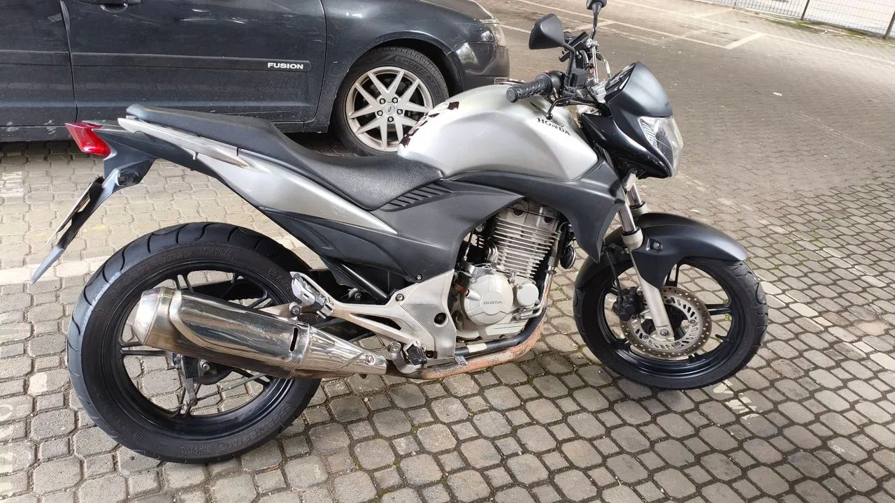 CB300R - Foto 2