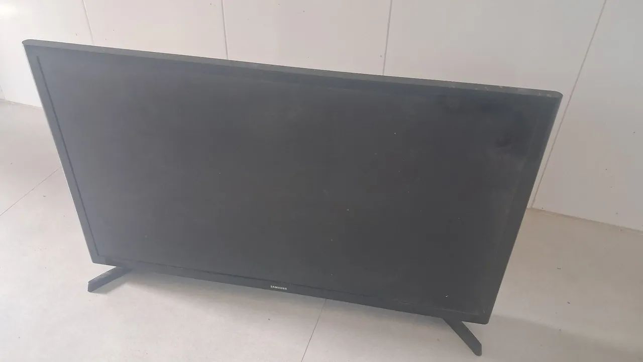 Televisão 32 polegadas Samsung tela quebrada