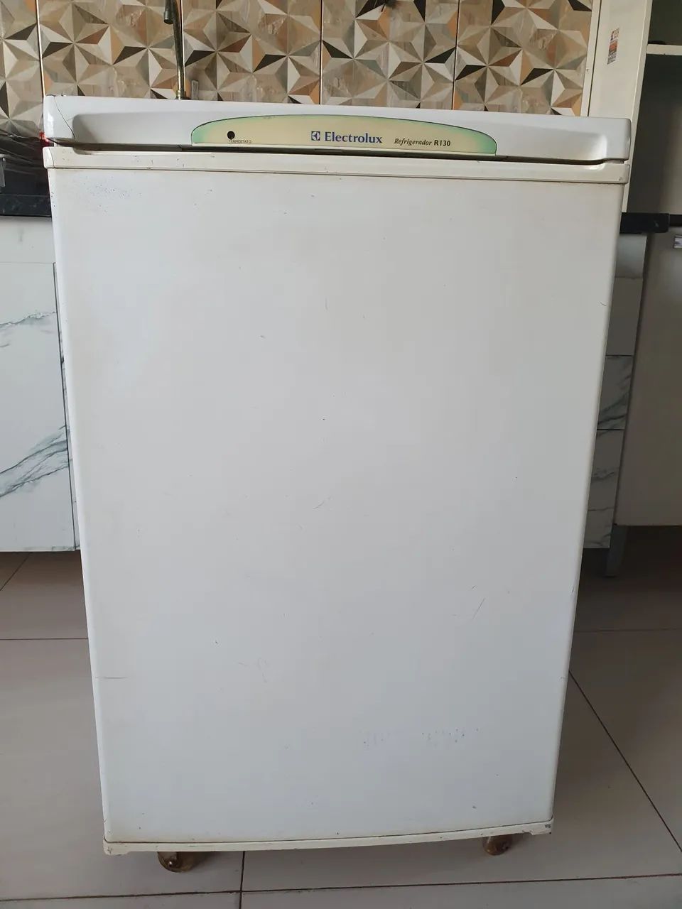 Frigobar electrolux 120 litros - Foto 4