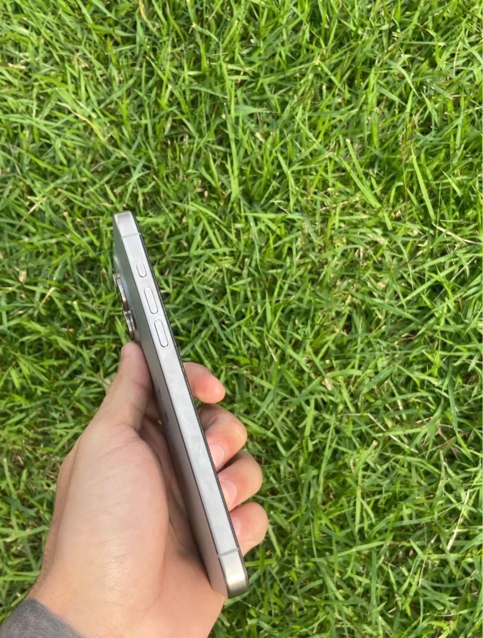 iPhone 15 pro 128 GB - Foto 2