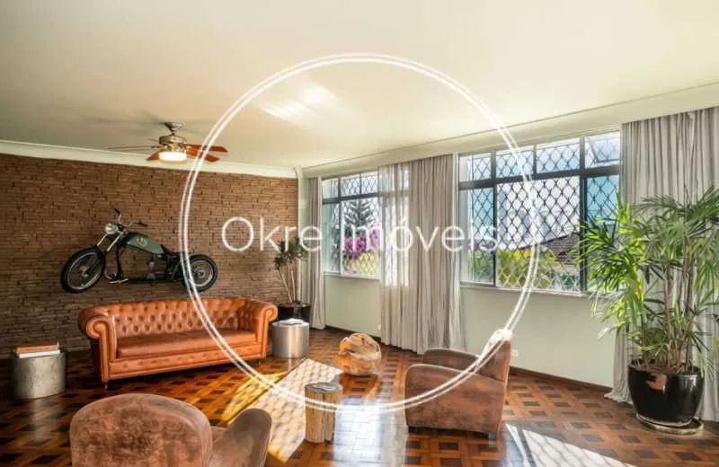 Casa de rua : Triplex / Residencial / Santa Teresa - Foto 4