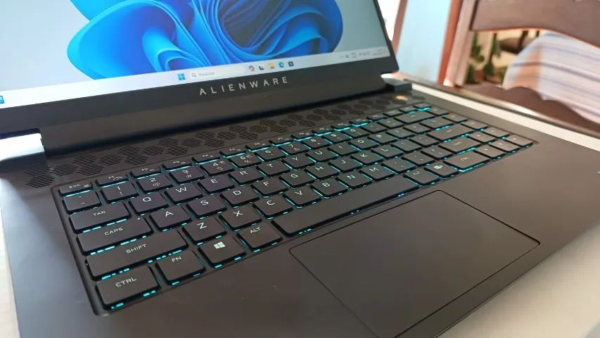 DELL ALIENWARE m15 R6 RTX 3070 8GB + i7 + SSD 1TB - Foto 4