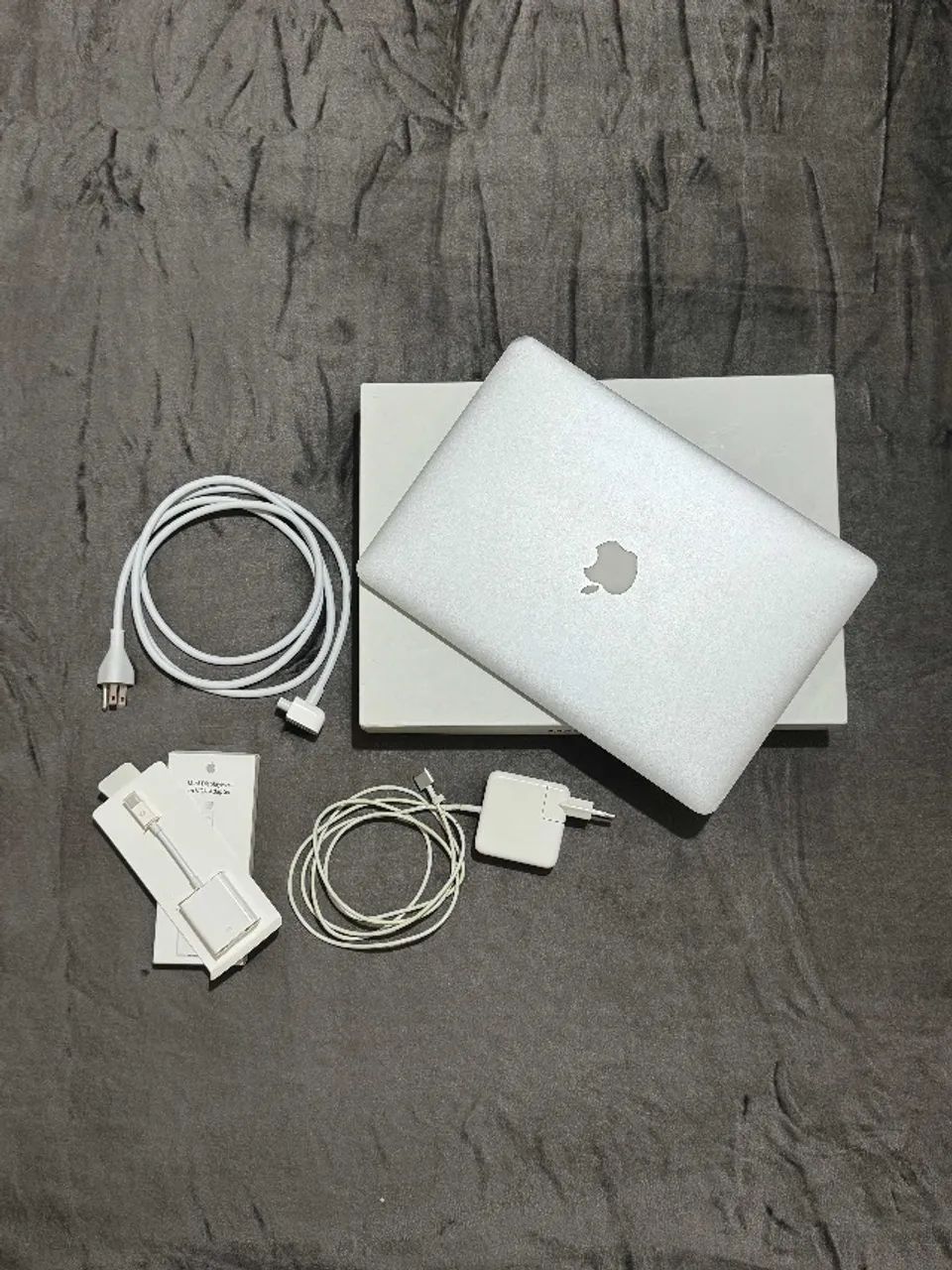 MacBook Air 　13インチ　Early 2014 256GB MacBook Air (13-inch, Early 2014) - Notebooks - Copacabana, Rio de