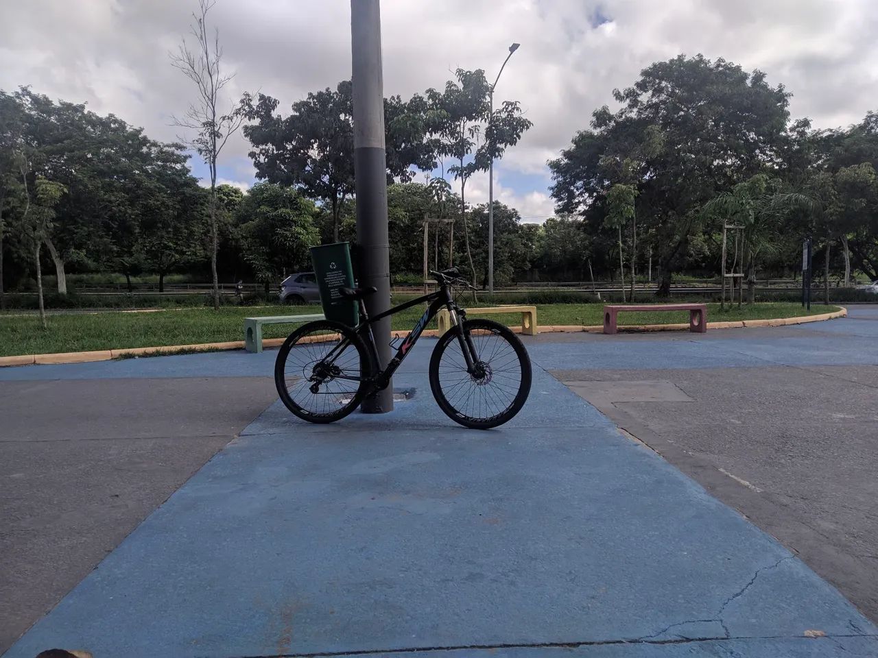 Bicicleta aro 29 - Oportunidade - Vender Rápido!! - Foto 4