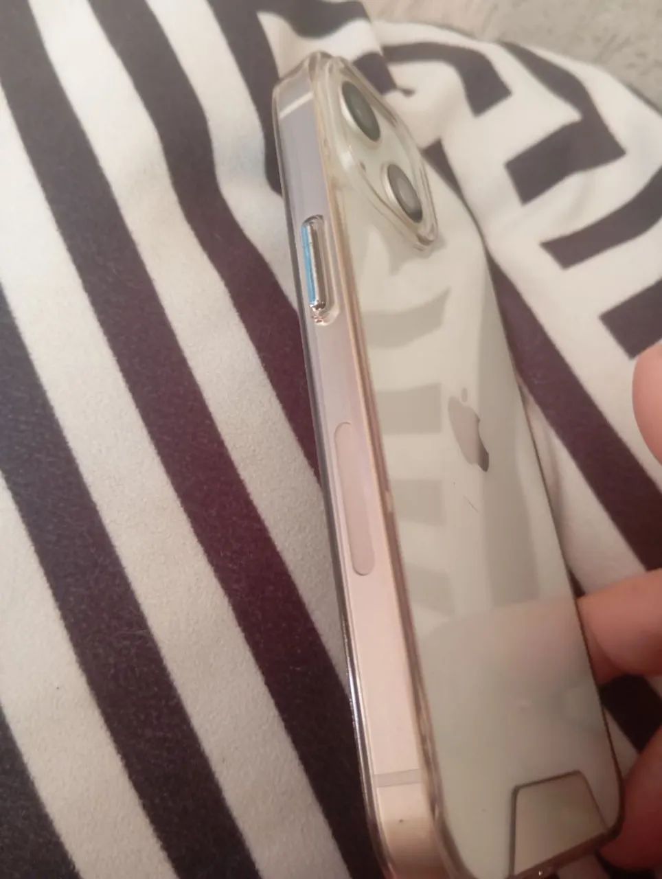 Iphone 14 zero sem riscos funcionando excelente bateria 84%  - Foto 4