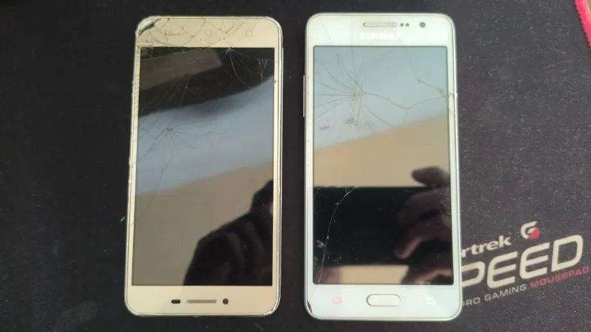 3 CELULARES DEFEITO /SUCATA (( defeito )) - Foto 2