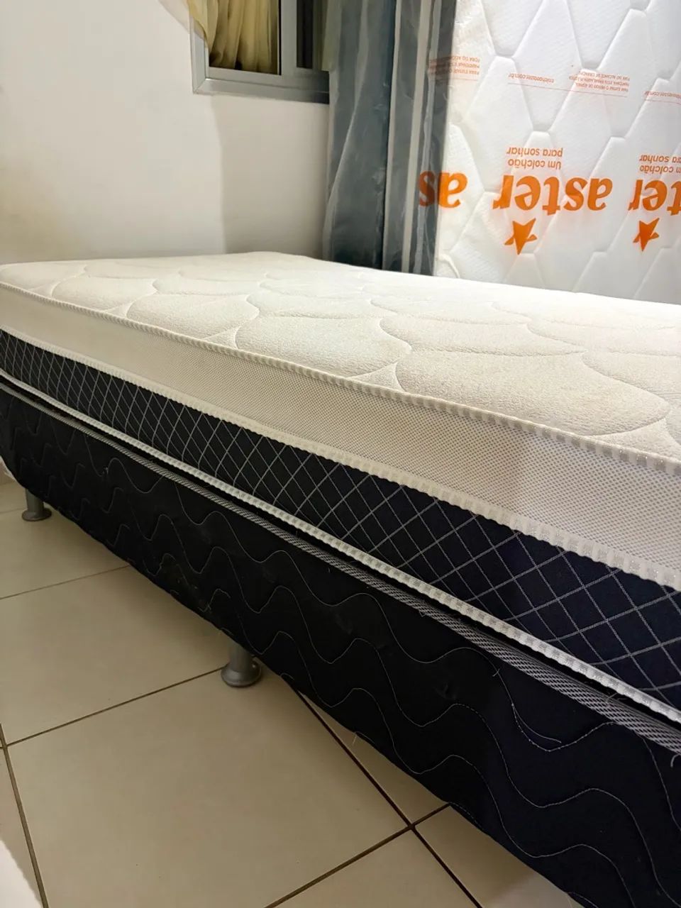 Cama box e colchão - solteiro 