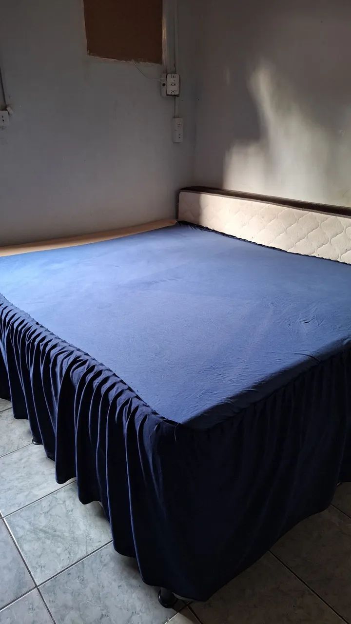 Cama casal queen 
