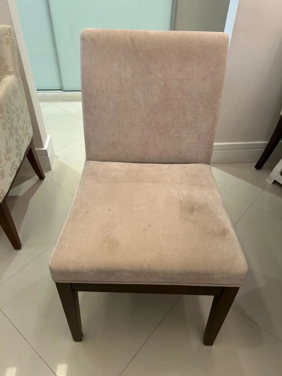 Mesa de jantar espelhada, com 6 cadeiras  - Foto 3