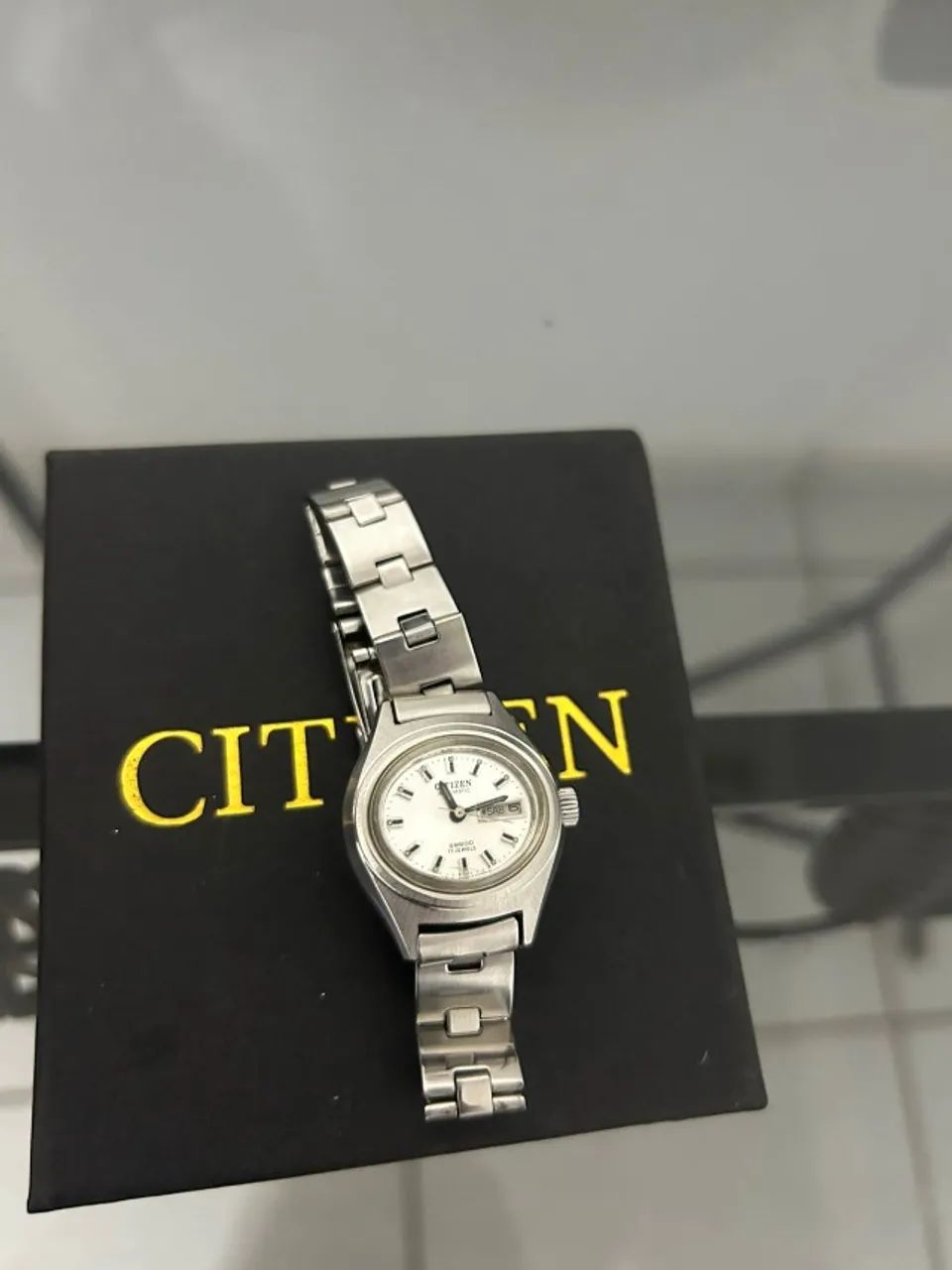 Citizen Vintage Oval Automático - 28800 - 17 Jewels