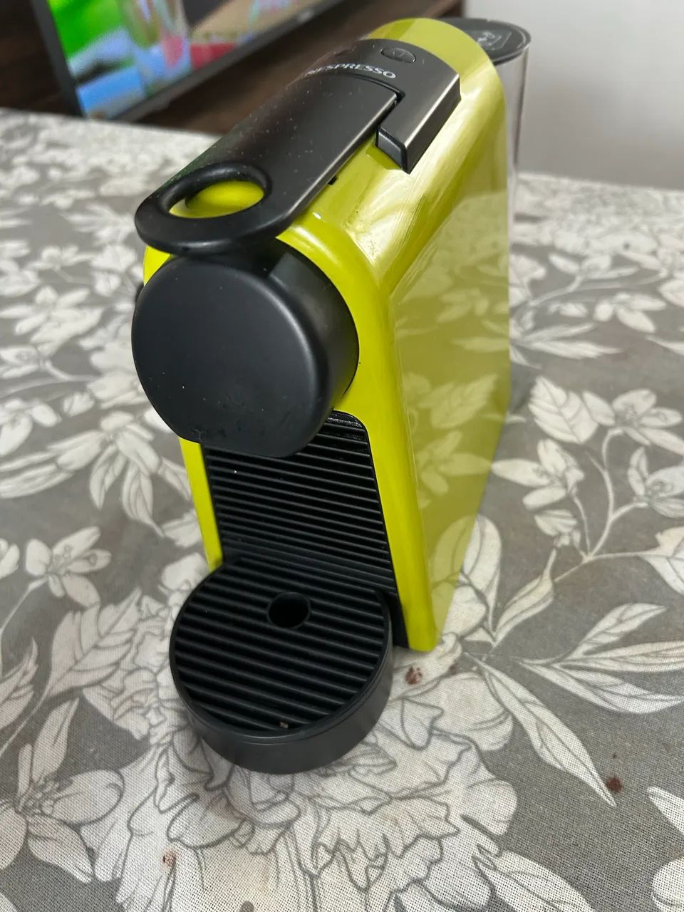 Cafeteira mini Nespresso  - Foto 3