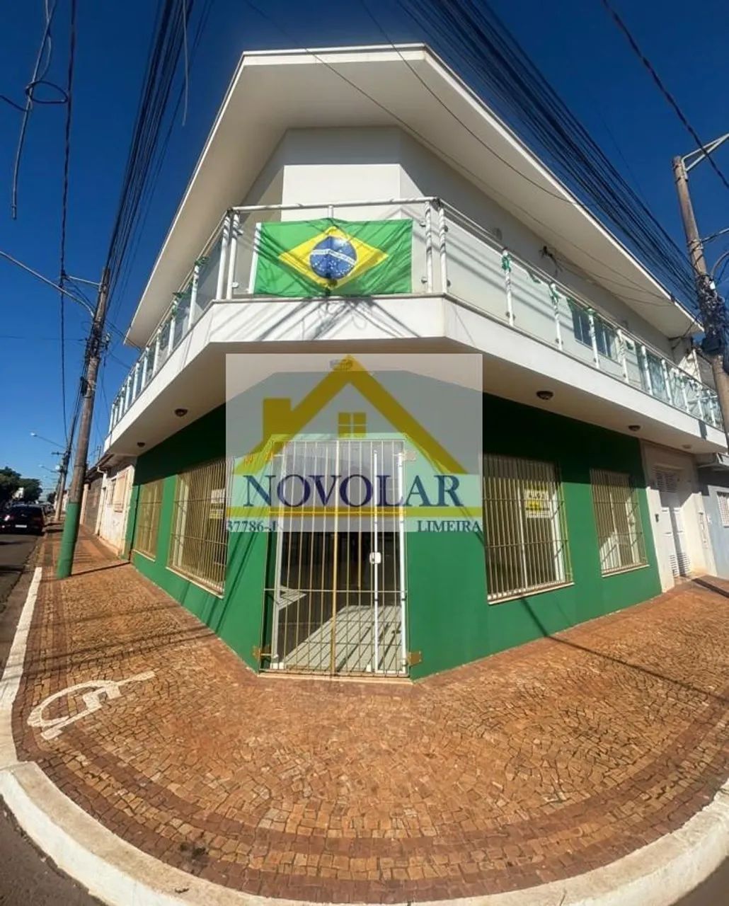 Salão Comercial para Locação em Iracemápolis, Centro, 2 banheiros