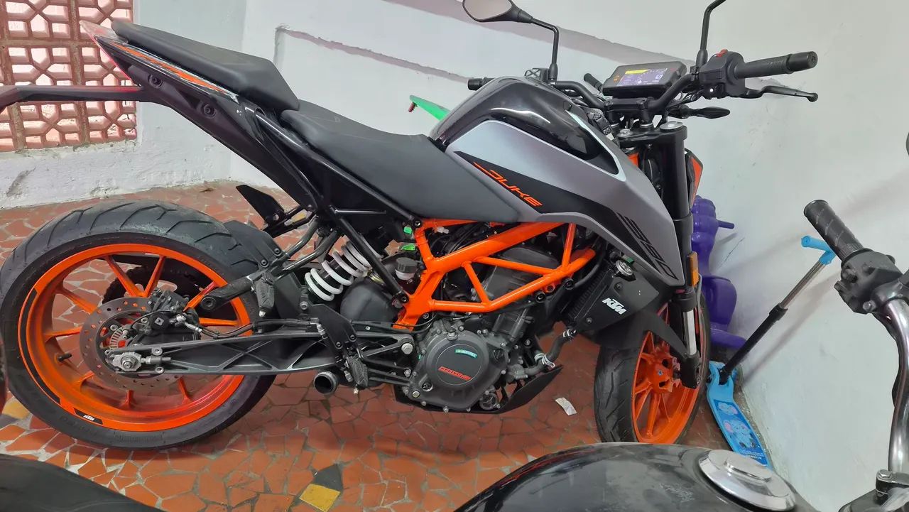 KTM Duke 390 - Foto 2