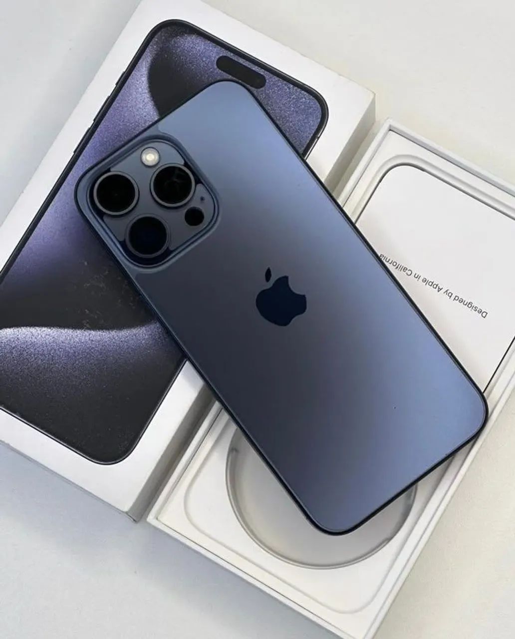 Vendo iPhone 15 pro Max 256gb azul 