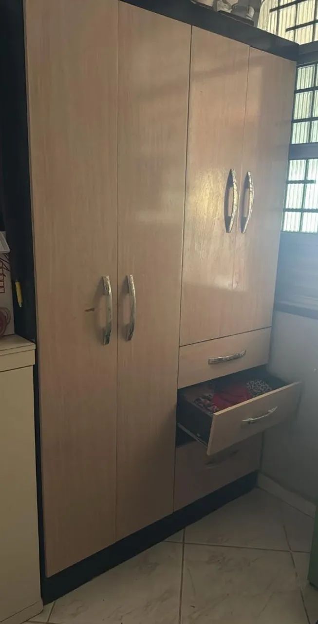 Guarda-roupa 