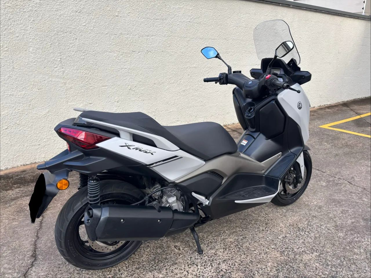 Yamaha Xmax 250 2025 - Foto 3