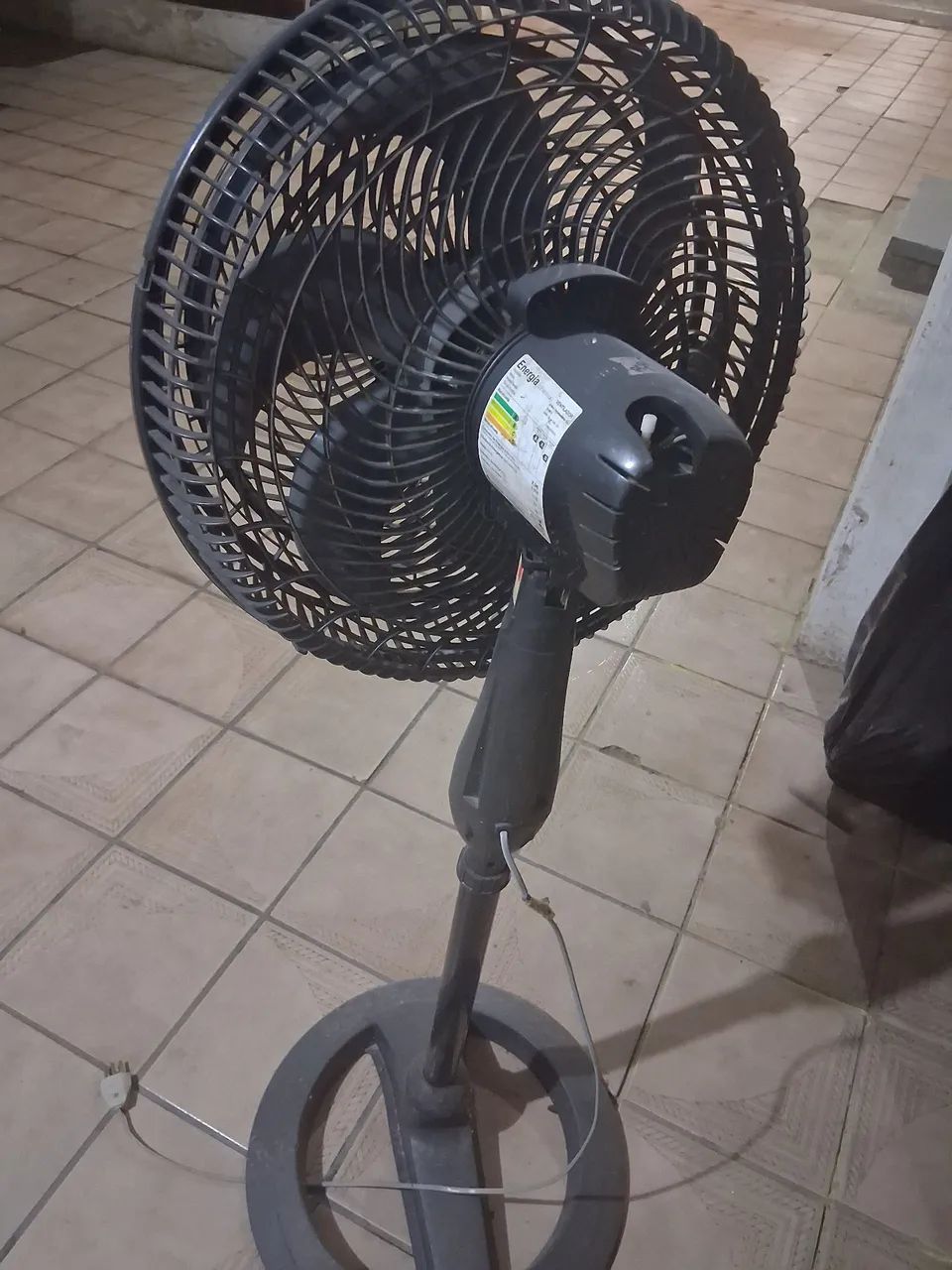 Ventilador de pé 