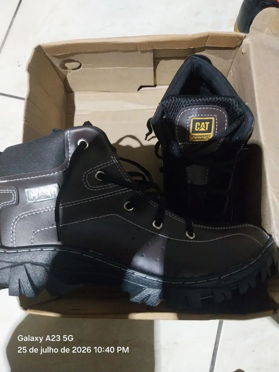 Bota 41.