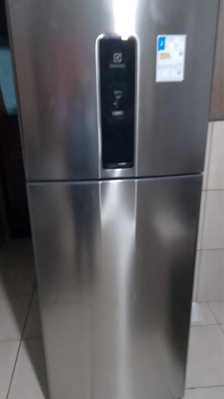 Vendo geladeira eletrolux