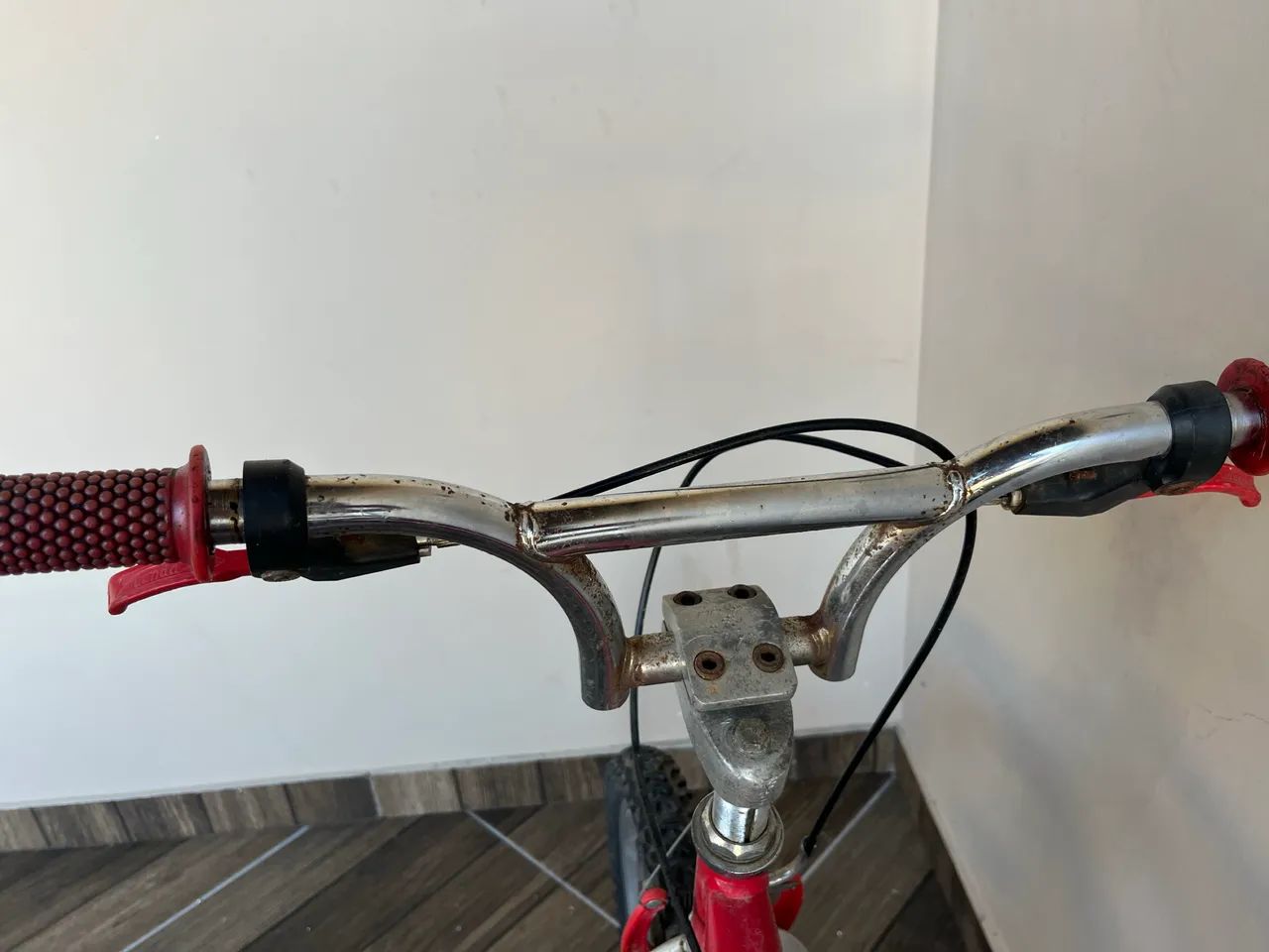 bicicleta BMX/juvenil antiga, usada - Foto 4