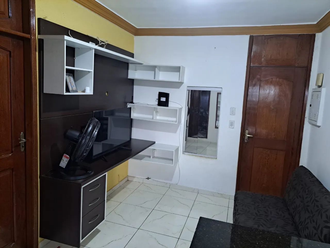 VENDO APARTAMENTO RESIDENCIAL SEMI MOBILIADO