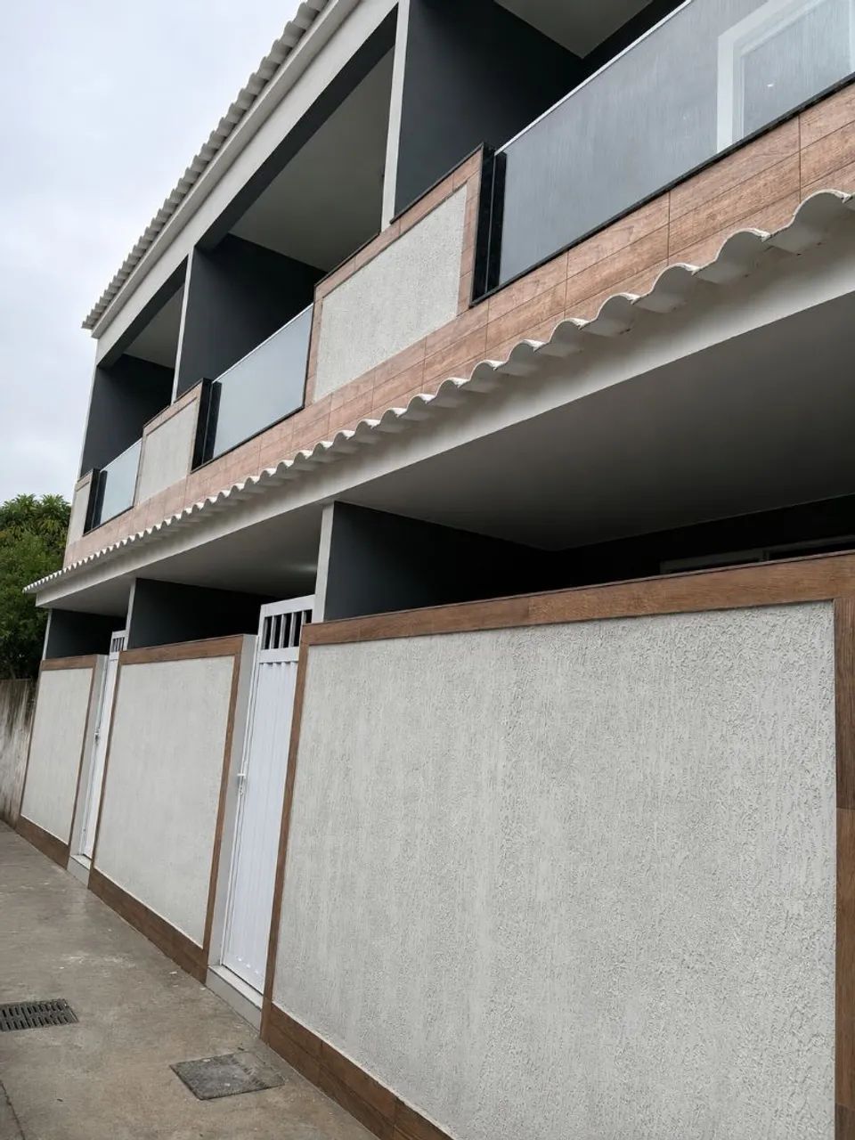 Excelente casa 2 qts no Remi