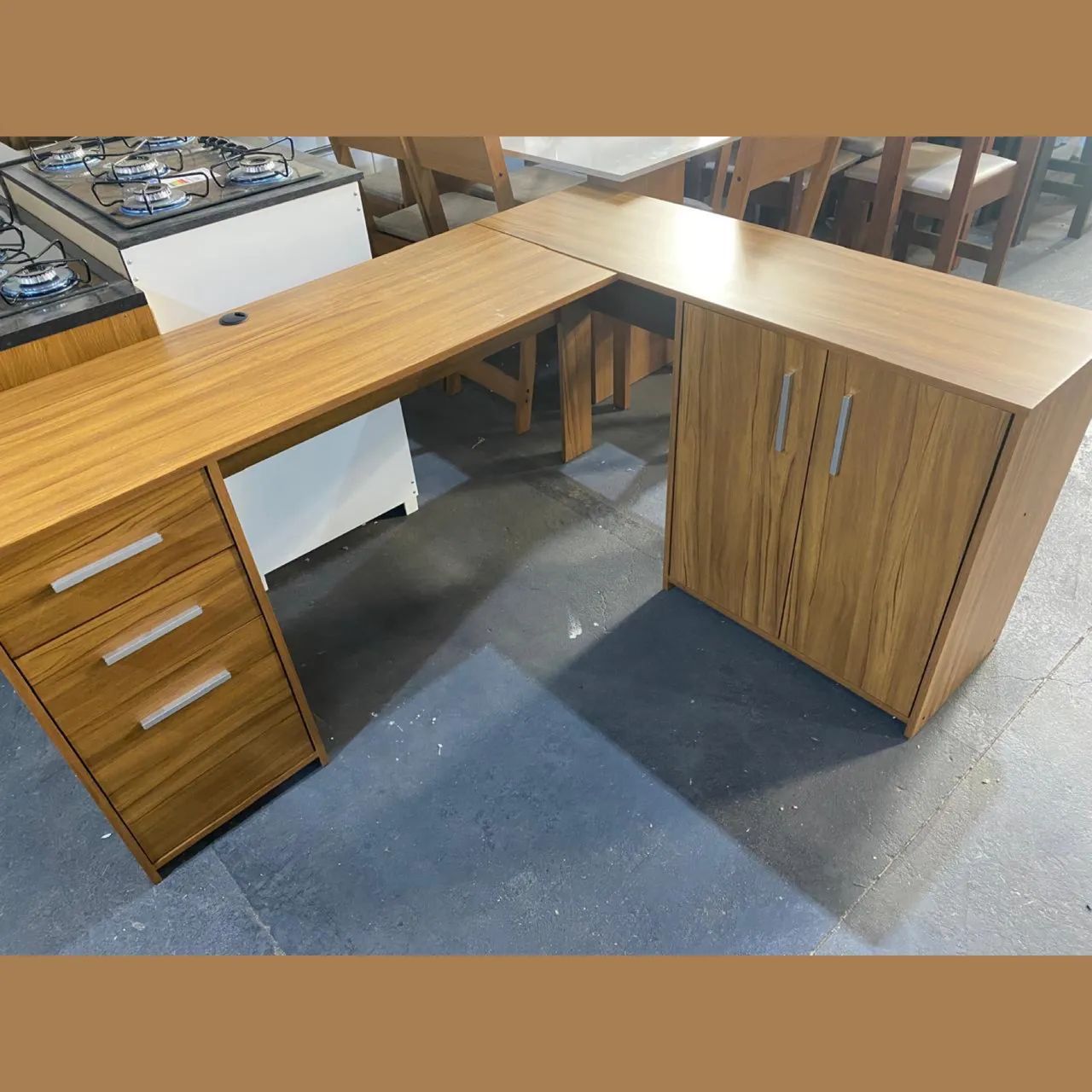 L-shaped computer desk – available for delivery today