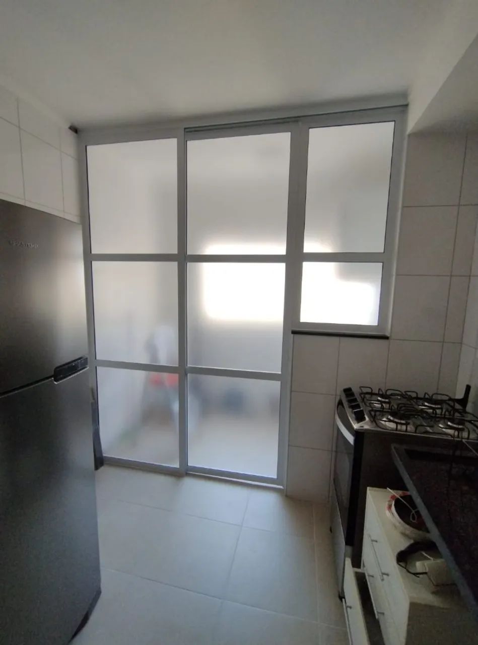 Envidraçamento de sacadas  - Foto 3