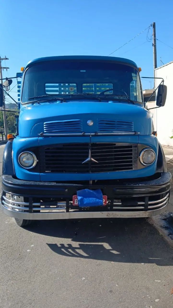 Mercedes-Benz  modelo MB1313 