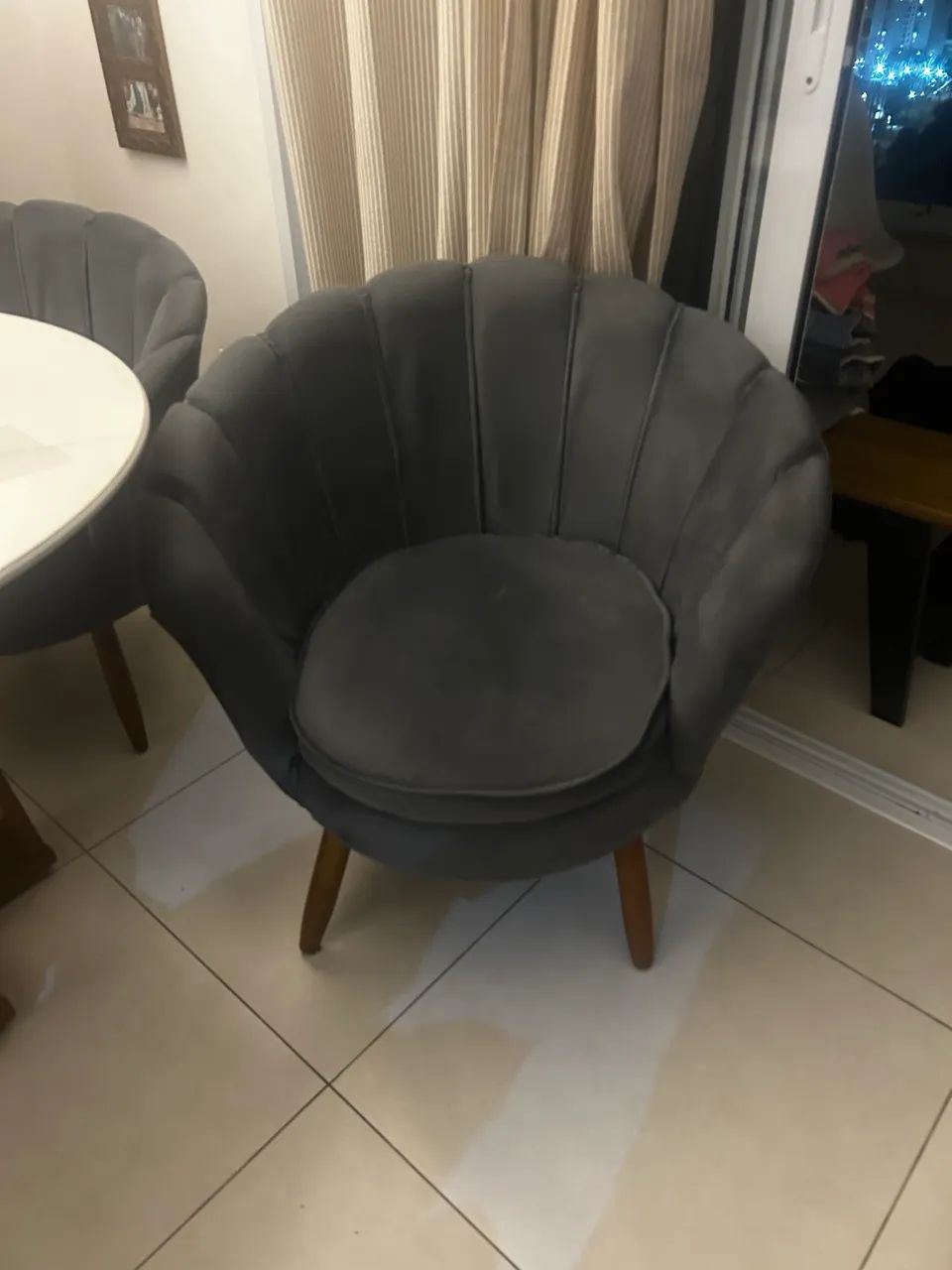 3 poltronas pétalas  - Foto 2