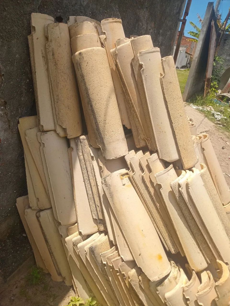 Telhas em ótimo estado pra vender logo  - Foto 2