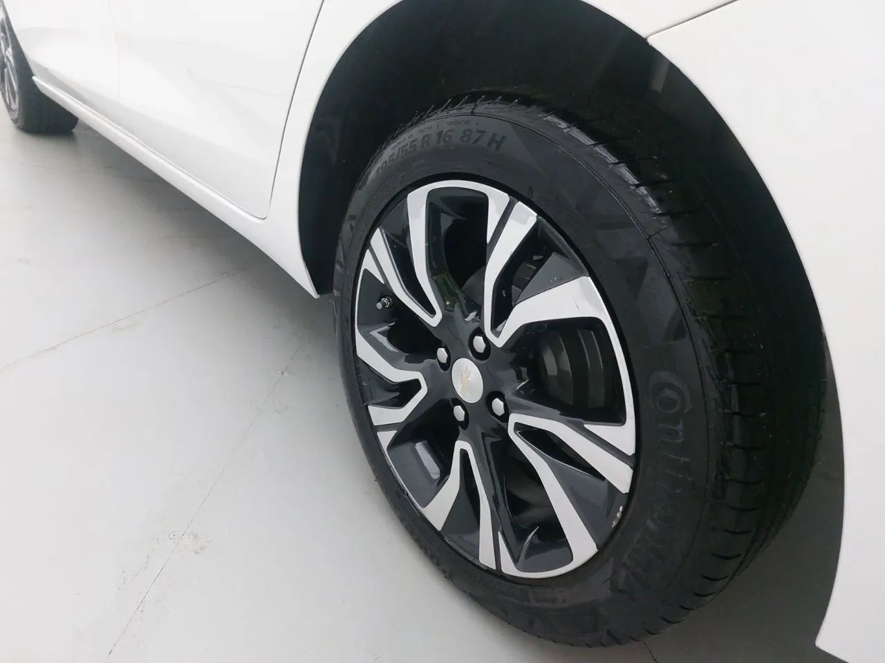 Chevrolet Onix Sedan Plus Premier 1.0 12V TB Flex Aut. 4P, foto 12 de 18