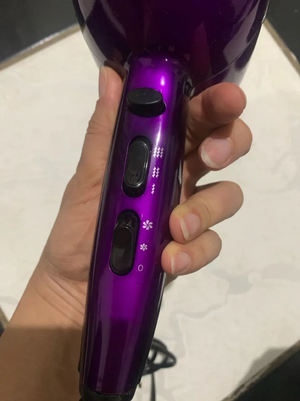 Secador de cabelo iônico café TRISA2000w  voltagem 220v - Foto 2