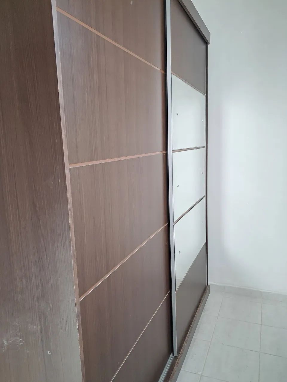 Guarada roupa de solteirão - Foto 4