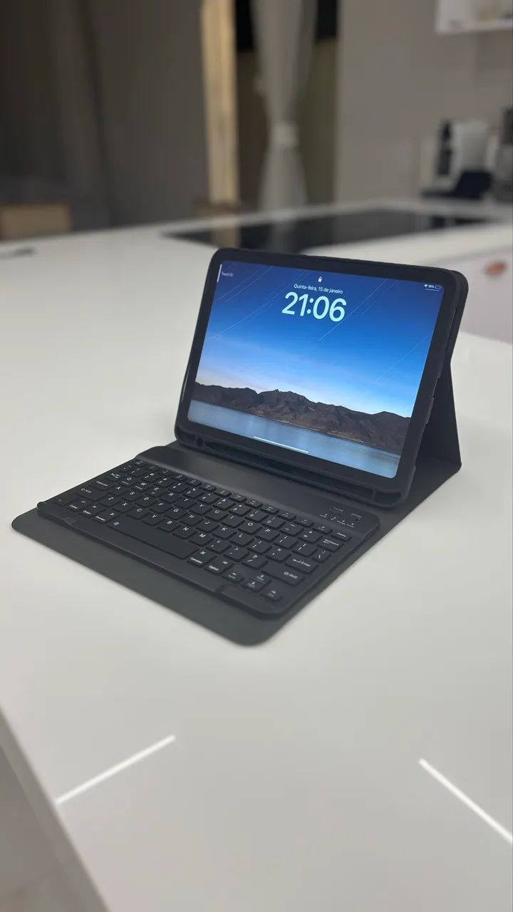 Capa com Teclado para iPad - Estilo Magic Keyboard 