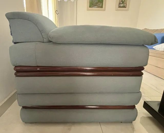 Sofá espaçoso com 2 poltronas - Foto 3
