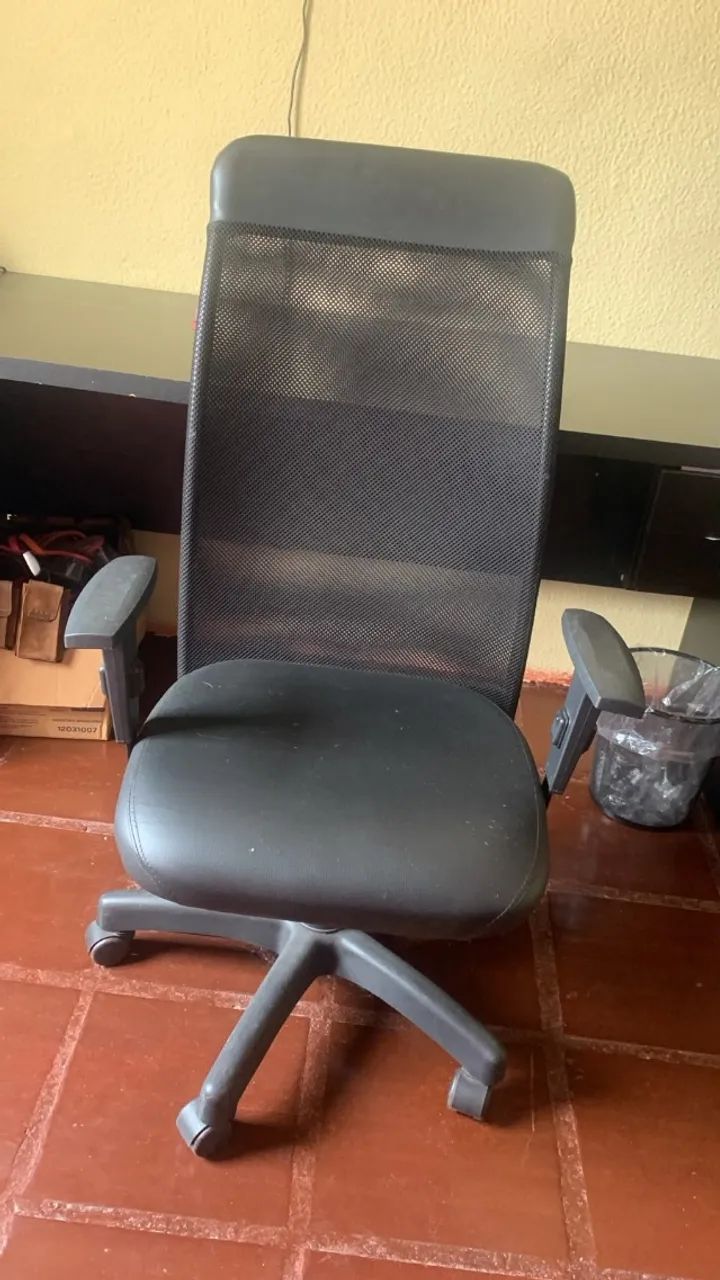 Mesa de Escritorio + cadeira - Foto 2