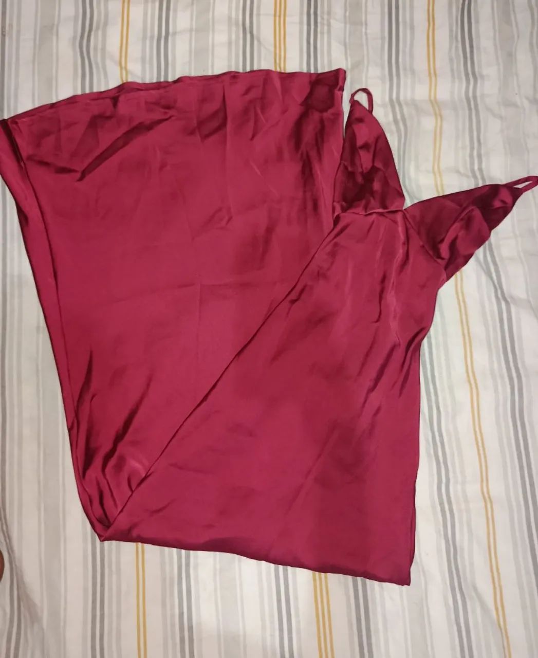Vestido de cetim - Foto 2