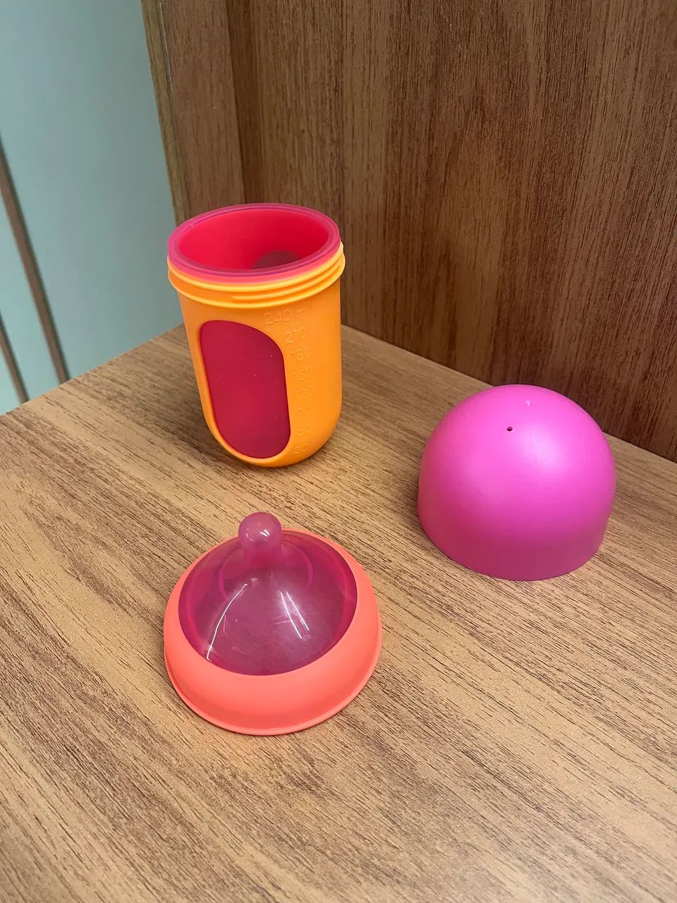 Mamadeira Boon de silicone da NURSH 240ml usada - Foto 2
