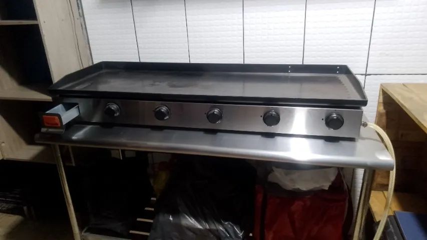 Vendo Chapa e mesa 2000