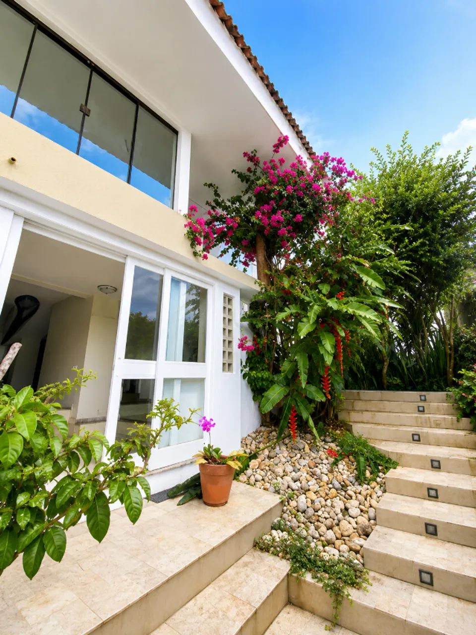 Quarto Grande com Ar Condicionado Centro Beira-mar Shopping Florianopolis
