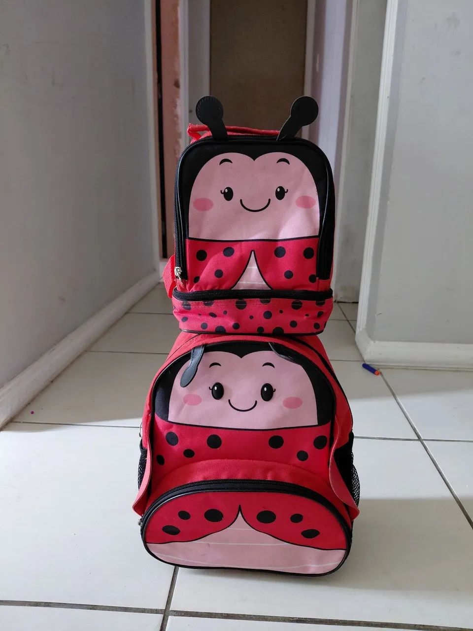 Kit mochila e lancheira 