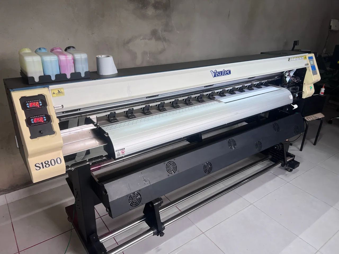 Plotter de impressão e máquina de recorte 