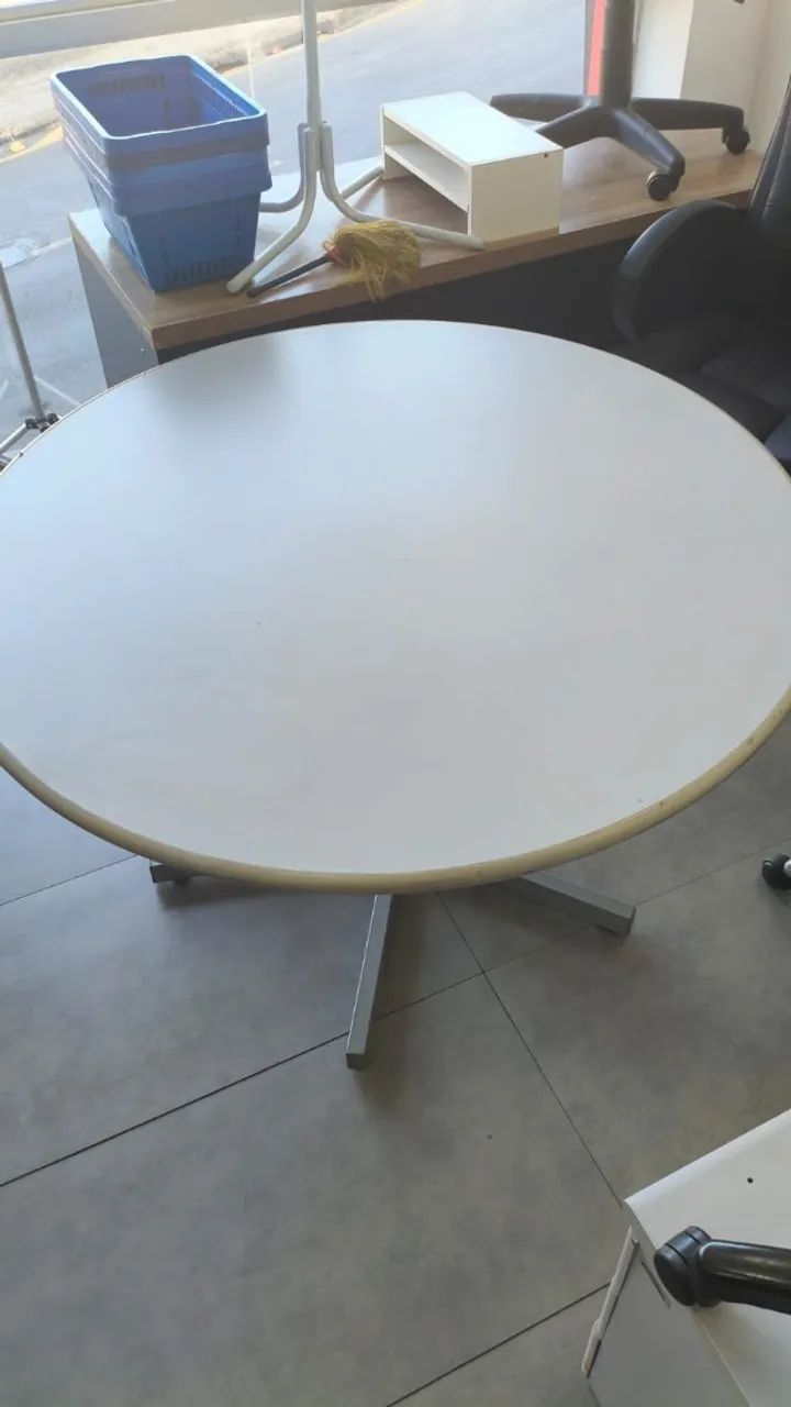 Mesa de Reunião - Usada