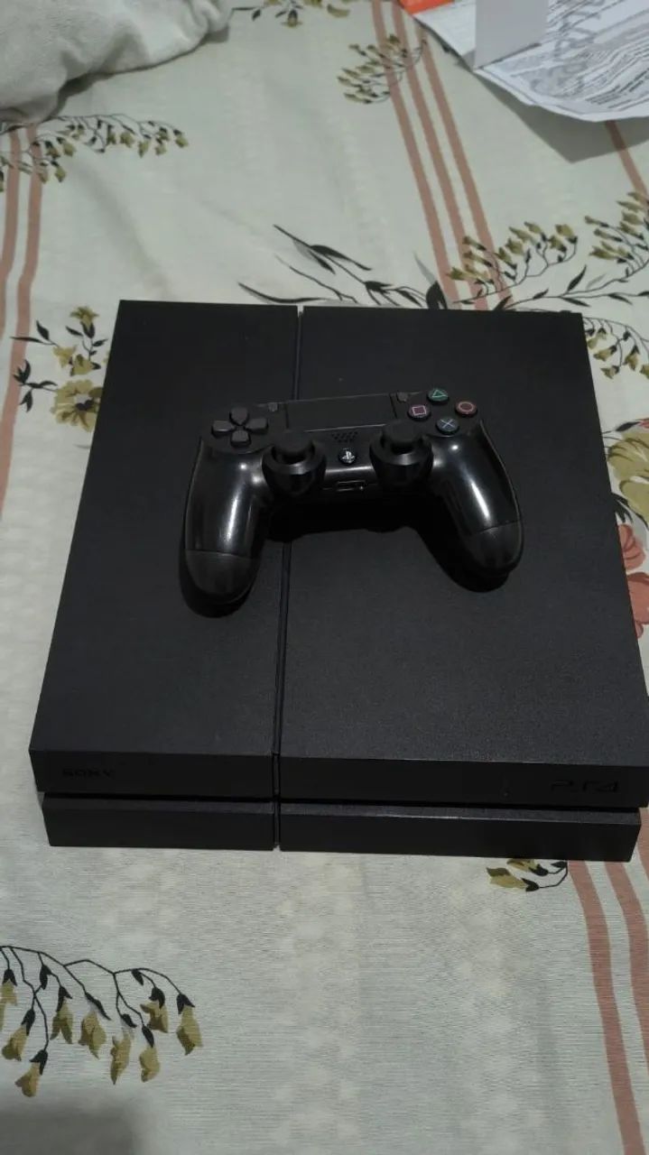PS4 + jogos 