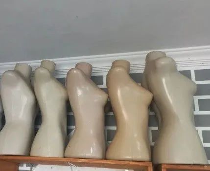 Manequim de corpo inteiro com pé $130 - Foto 3