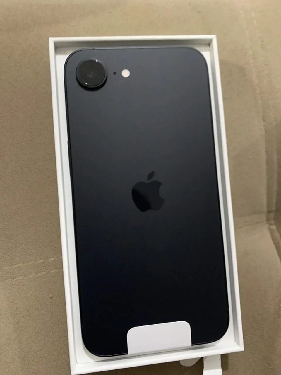 iPhone 16e  - Foto 3